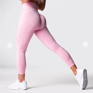 NVGTN Baby Pink Contour Seamless Leggings